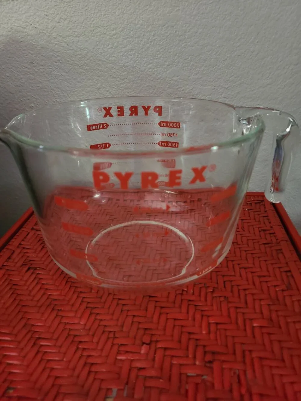 Vtg Pyrex Measuring 8 Cup Glass 64oz Red Lettering 2 Qt Batter Bowl Corning USA